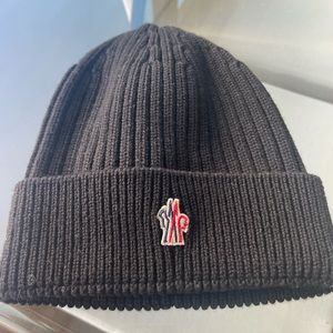 Moncler knit beanie